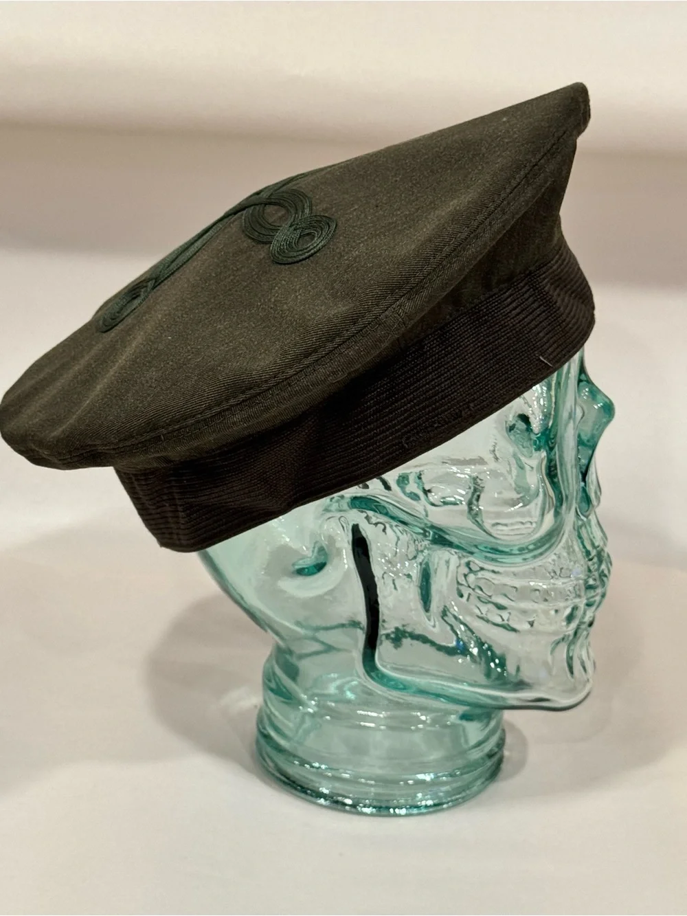 Men's Olive Green‎ Military Beret with Embroidered Detail