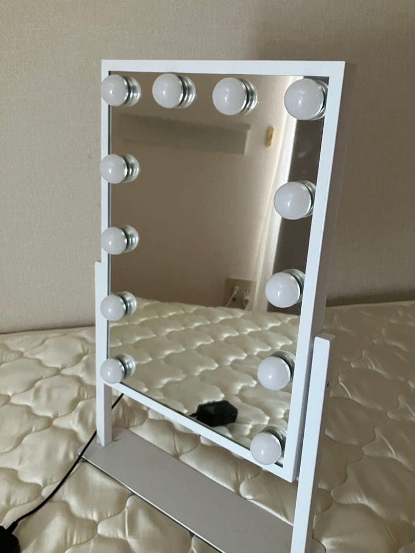 LED Lighted Desktop Mirror Hollywood Mirror White